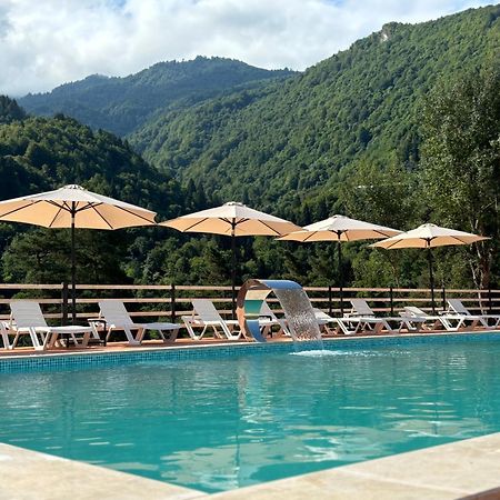 Hotel Chateau Iveri Varjanisi Eksteriør bilde
